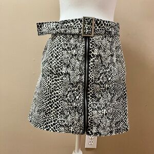 Amp Black And White Snakeskin Print Mini Skirt Size Medium